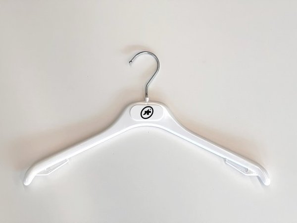 Clothes hangers narrow